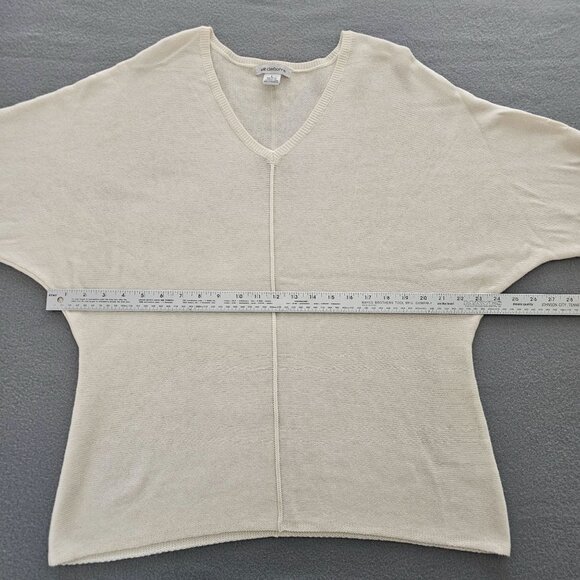 Liz Claiborne Sweater V-Neck Size L Cream Bat Wing Rabbit Hair Quiet Luxury NEW - Picture 10 of 12